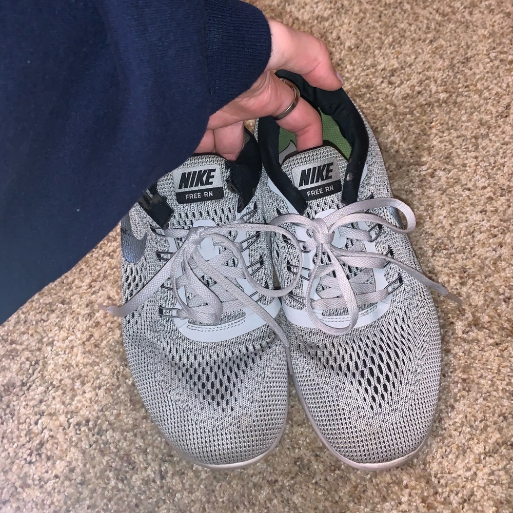 Nike free rn running shoes